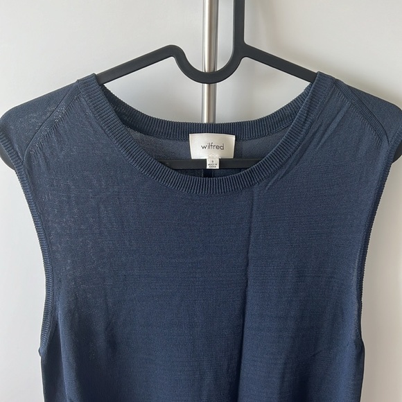 Aritzia lightweight Palmier sweater size S navy blue- excellent used condition - Picture 5 of 5